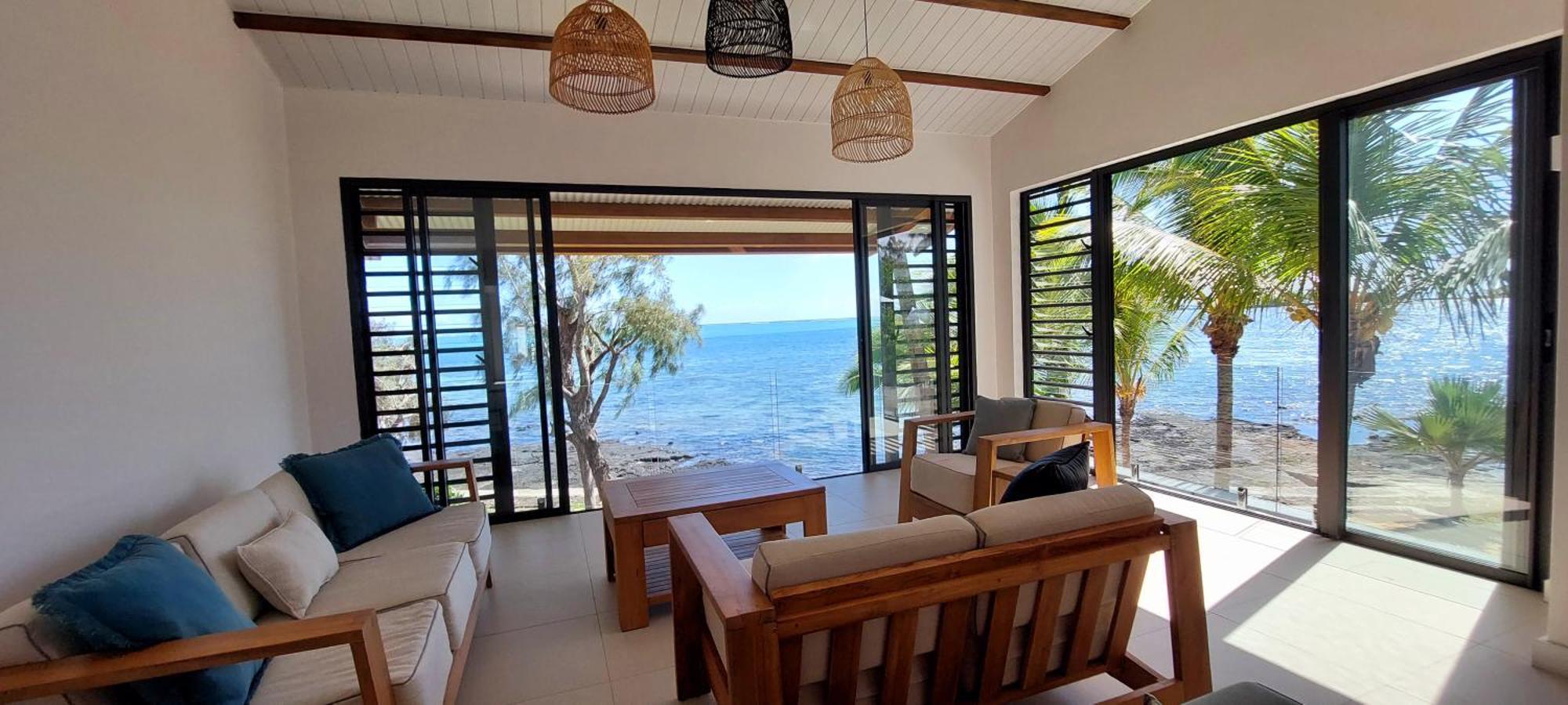 Canari Waterfront Villas Roches Noires Екстериор снимка