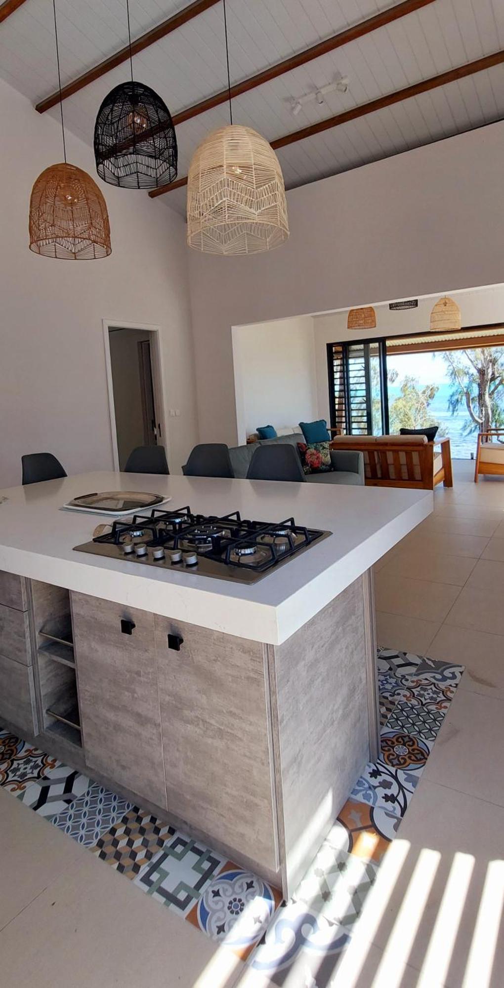 Canari Waterfront Villas Roches Noires Екстериор снимка