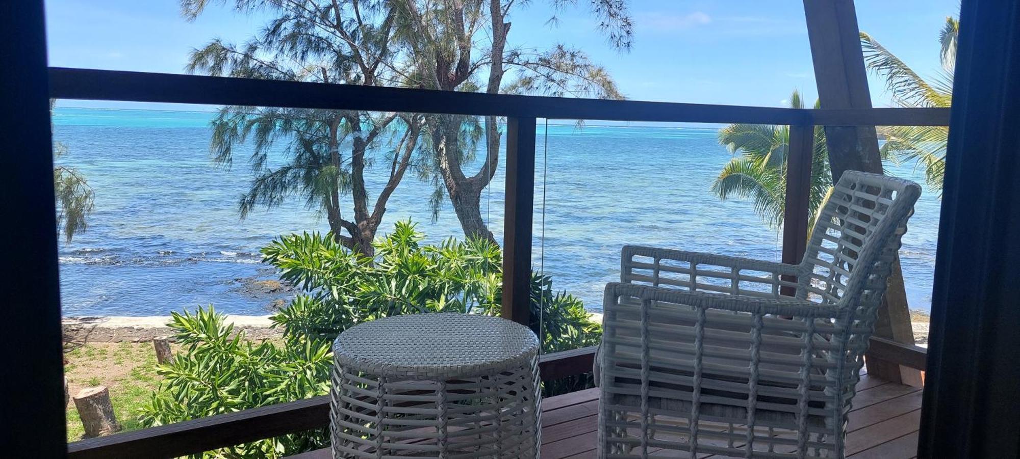 Canari Waterfront Villas Roches Noires Екстериор снимка